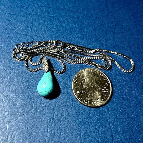 BBN Turquoise & Sterling w/ zircon accent Pendant & Chain - Picture 3 of 12